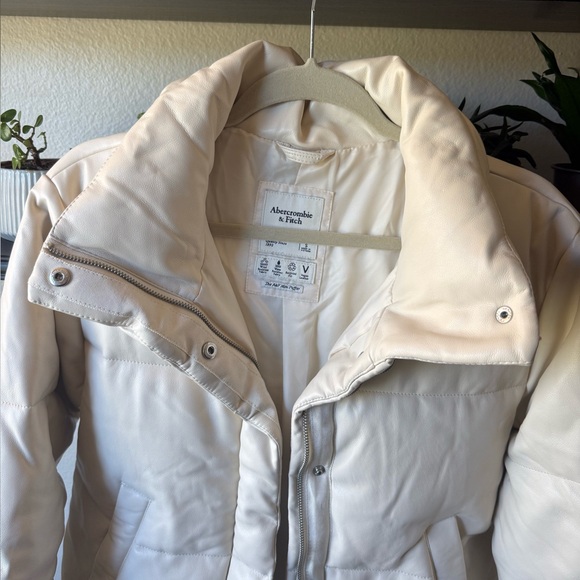💚 Abercrombie And Fitch Cream mini zip up puffer jacket S - Picture 5 of 13